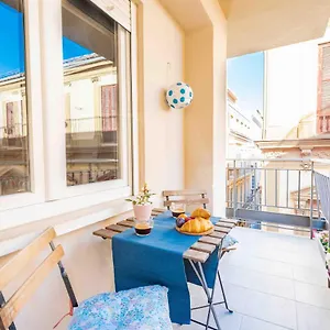 Cosy Flat With Private Balcony - Historic Center By Rems Apartamento Málaga